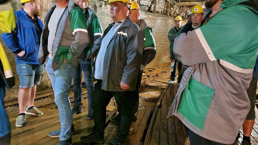 Aari Virossa INFRAn konepalveluryhmän mukana